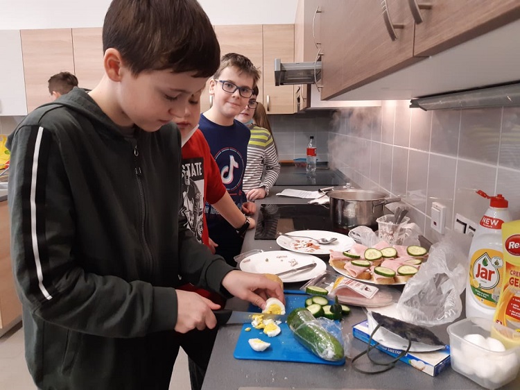 275401833 659803821974387 7656646225539223755 n