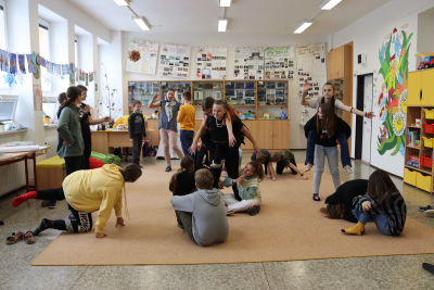 zmenšené sousoší